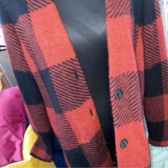 JANA BRAND FLEECE PLAID COZY PLUS CARDIGAN - Picture 3 of 4